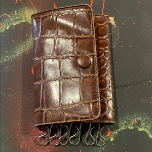 Vintage Faux Croc Key Holder Wallet • Brown • 6 Key Hooks • PRIMOS Steel